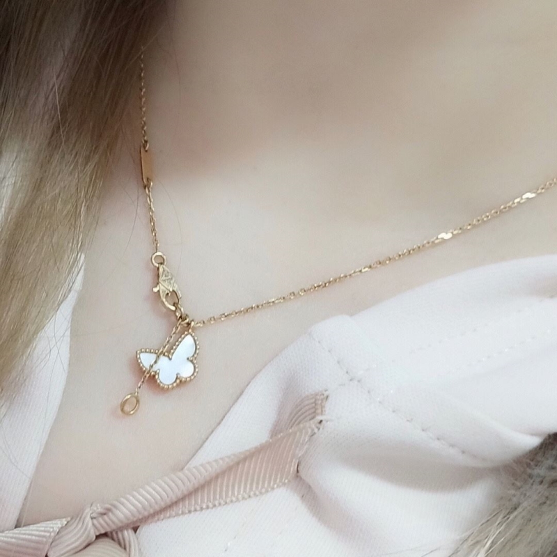 Vca Necklaces